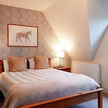 Апартаменты Haslington House Малверн-Уэллс Экстерьер фото
