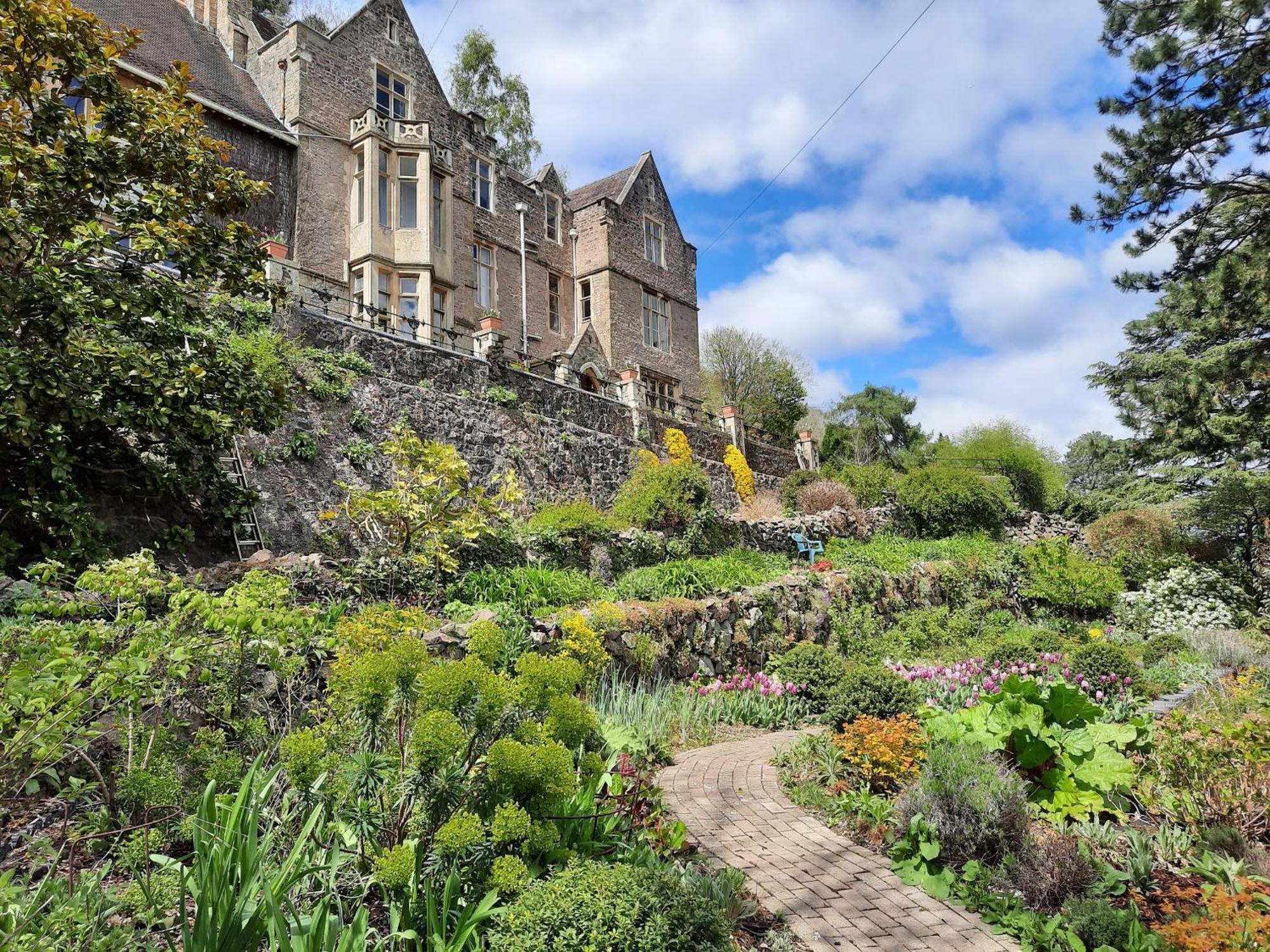 Апартаменты Haslington House Малверн-Уэллс Экстерьер фото