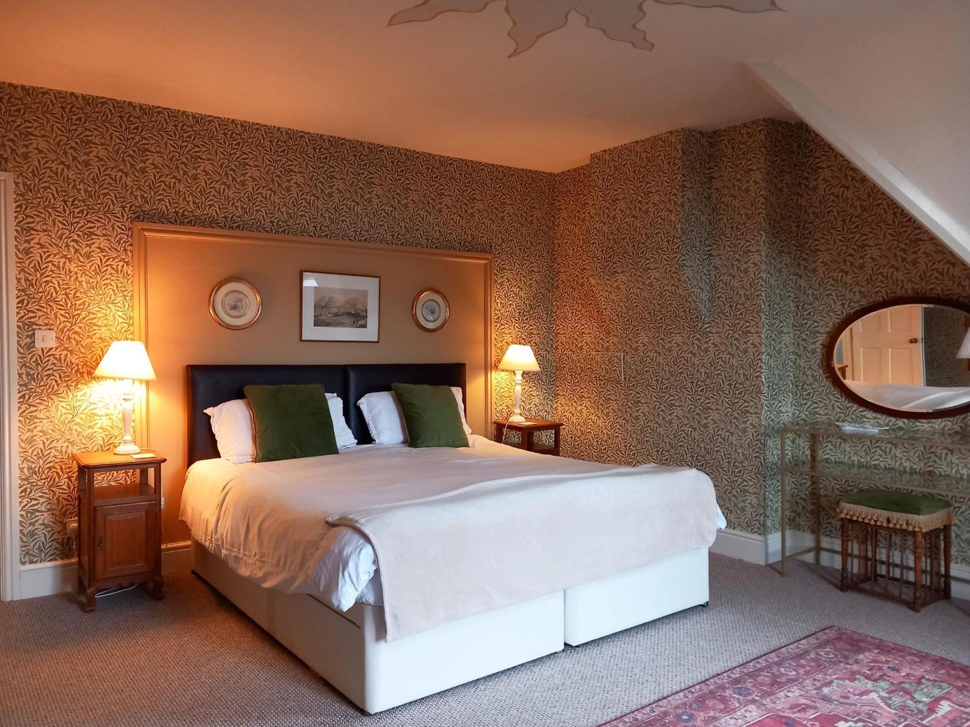 Апартаменты Haslington House Малверн-Уэллс Экстерьер фото